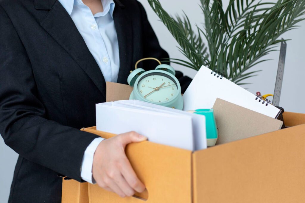 Abogado renuncia voluntaria Granada